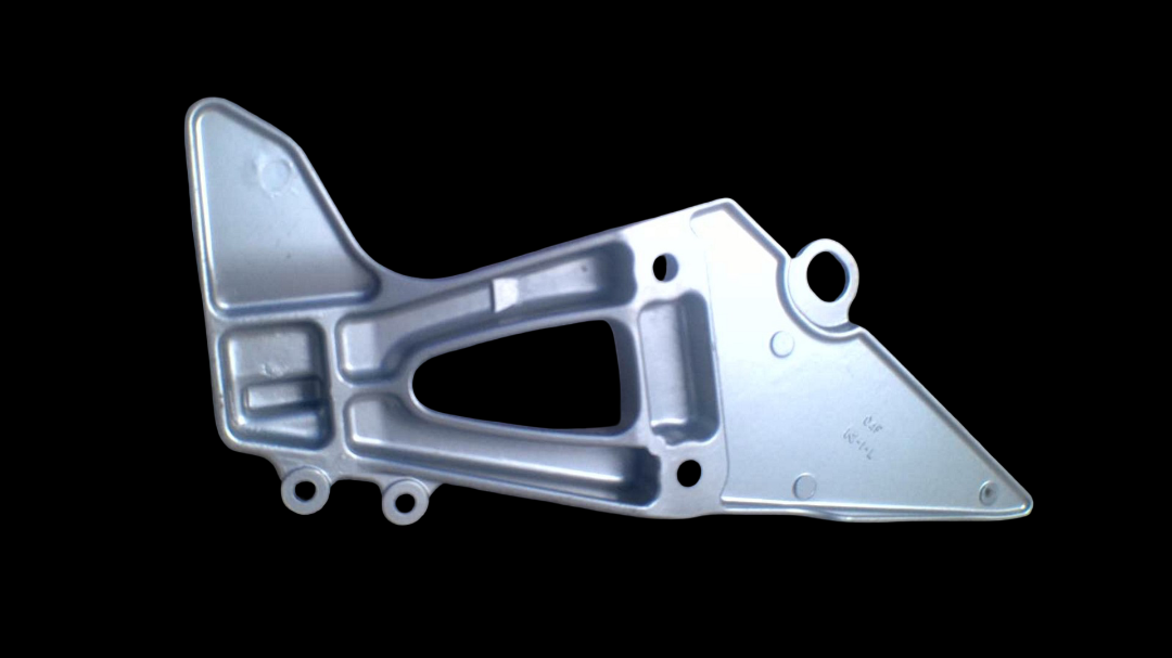 Fußrastenträger Suzuki XF650 Freewind links hinten